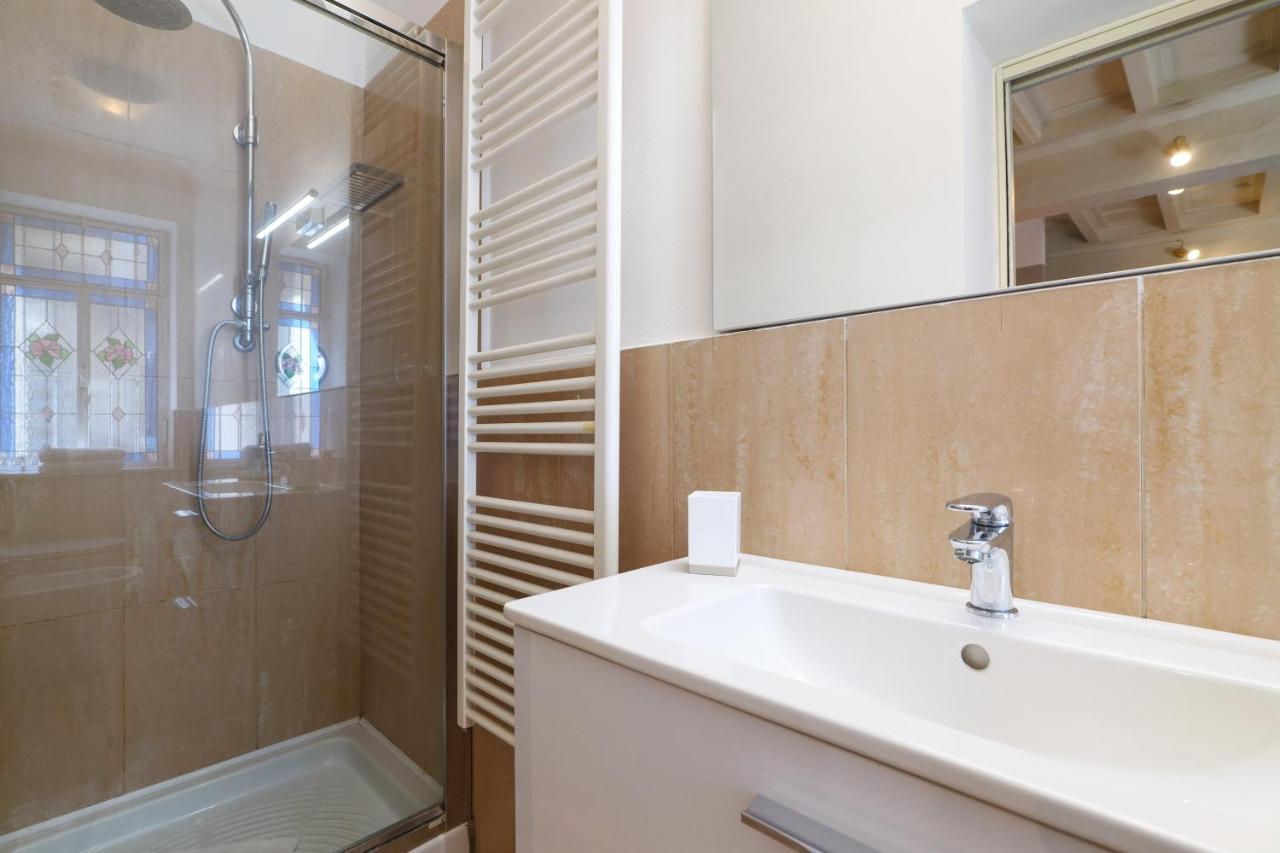Contempora Apartments - Ampio Monolocale Medici 7 米兰 外观 照片